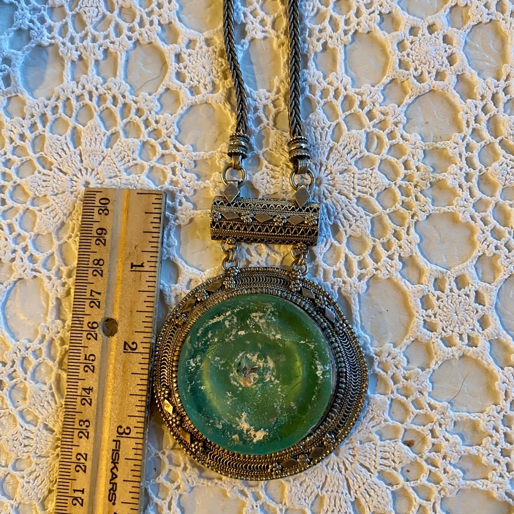 Roman Glass Jewelry Set - Picture 8 of 12